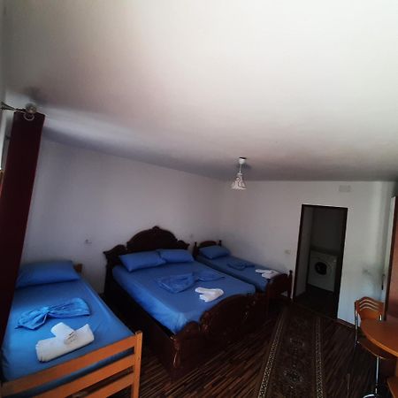 Hotel Kulla E Vjeter Koman Zimmer foto
